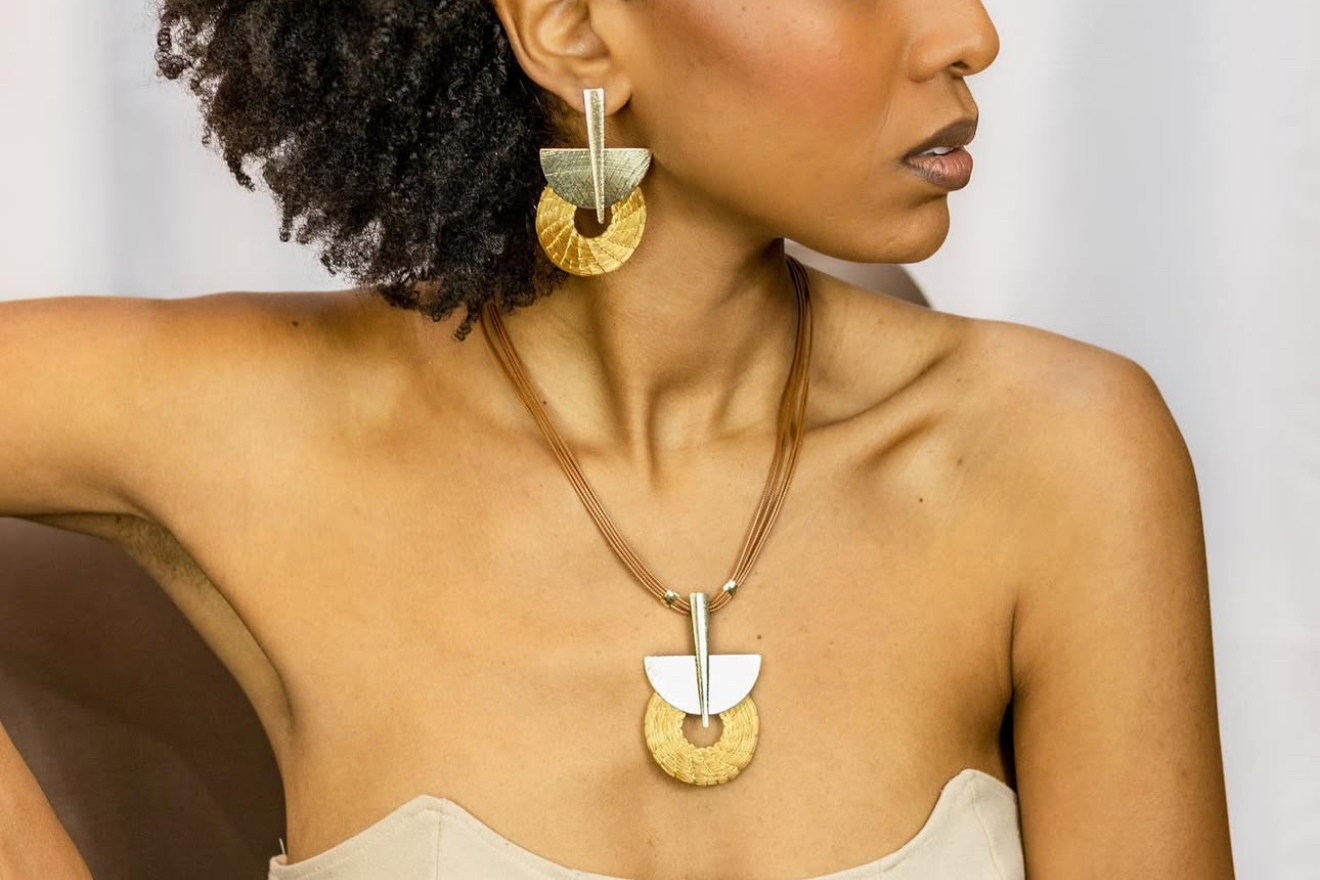 Zamira Golden Grass Earrings