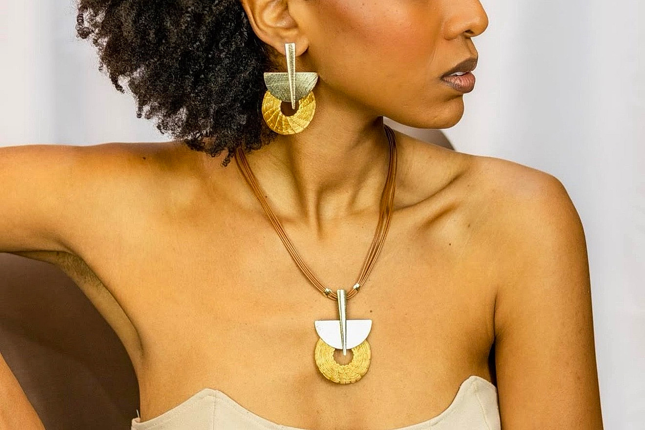 Zamira Golden Grass Necklace