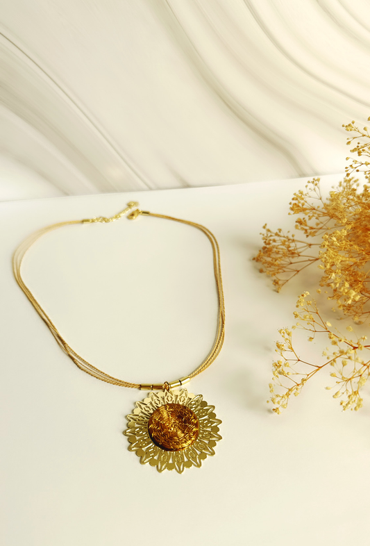 Cira Golden Grass Necklace