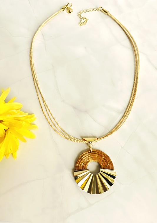 Zaraí Golden Grass Necklace