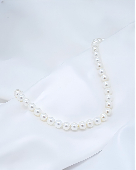 Choker with Shell Pearls