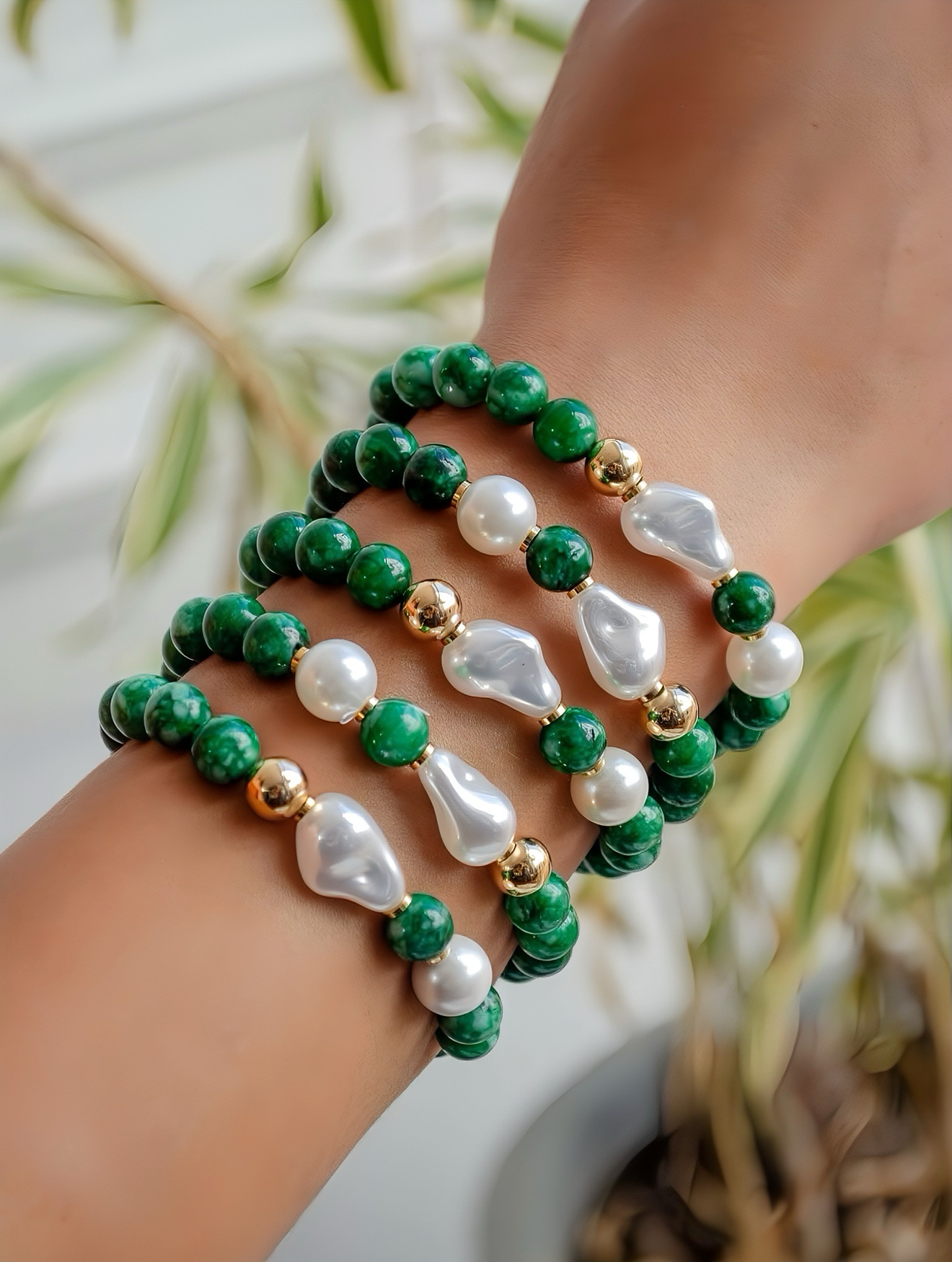Bracelet with Jade, Shell Pearl & Baroque Pearl