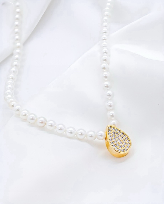 Choker with Freshwater Pearls & Paved Teardrop Pendant