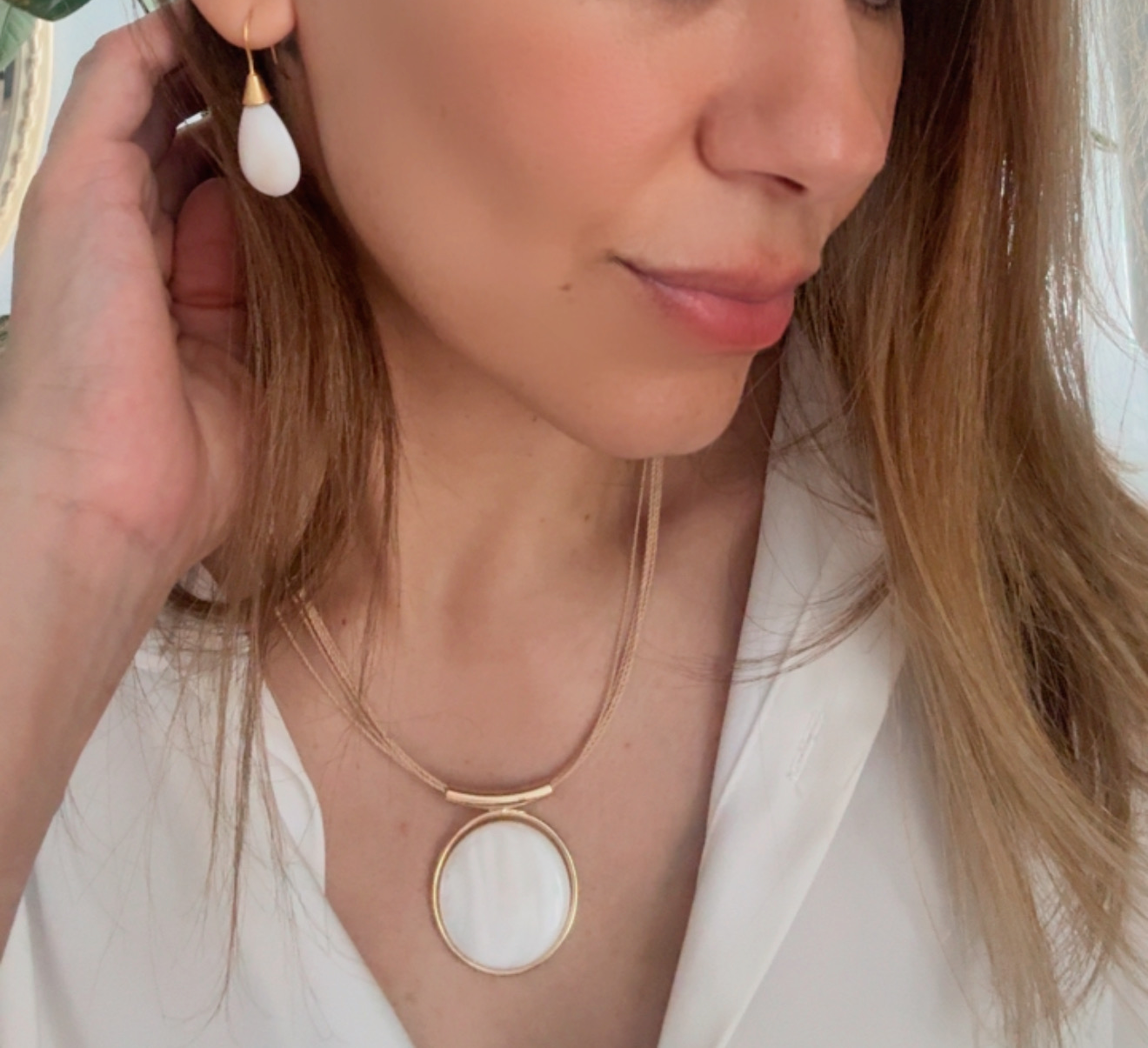 Noor Mother Of Pearl Necklace