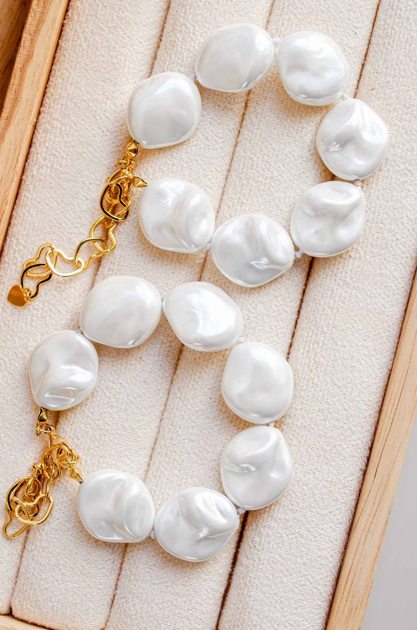 Maxi Bracelet with Shell Pearls