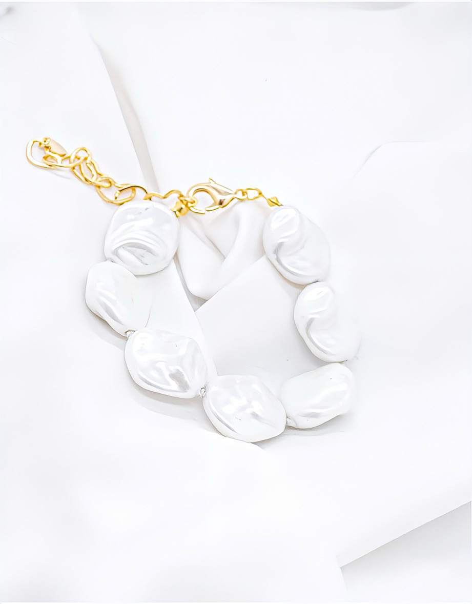 Maxi Bracelet with Shell Pearls