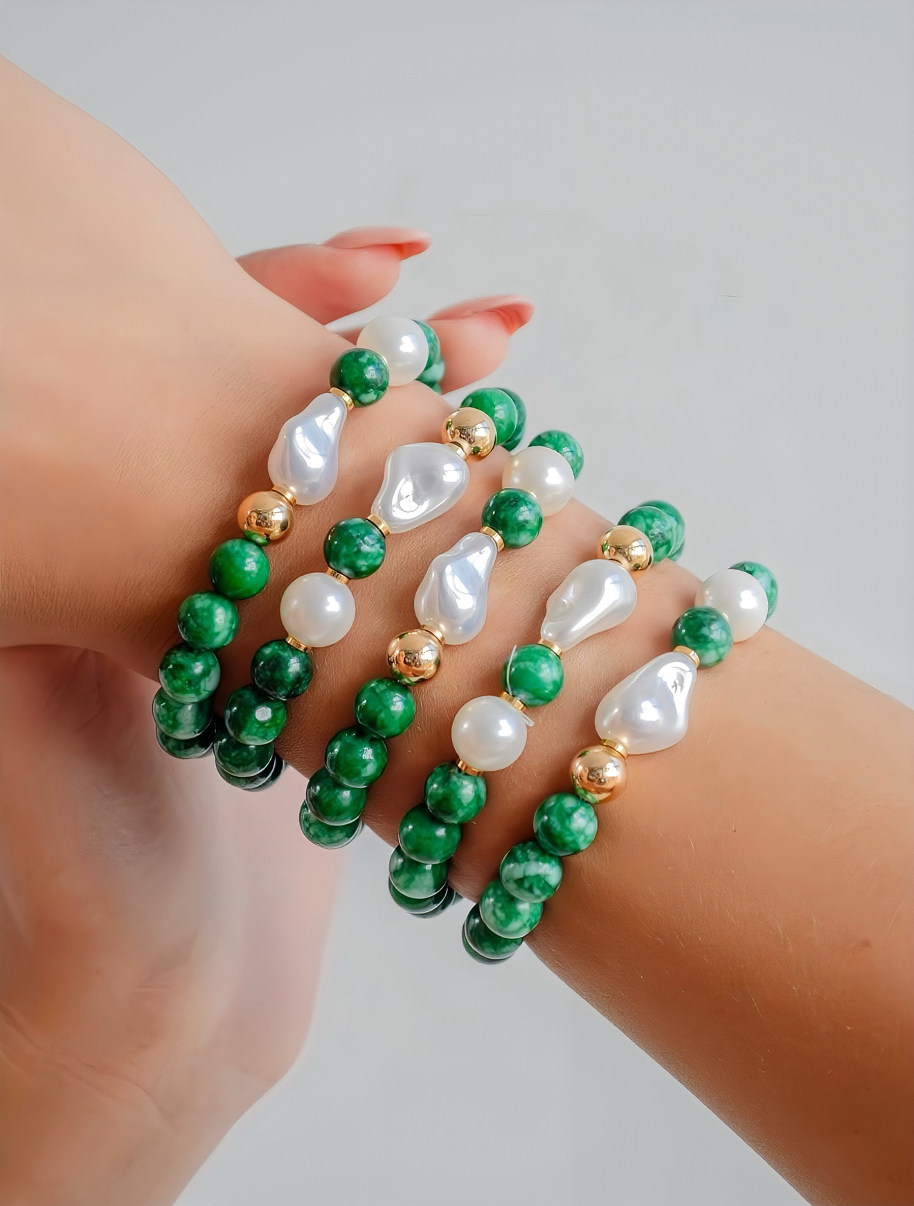 Bracelet with Jade, Shell Pearl & Baroque Pearl